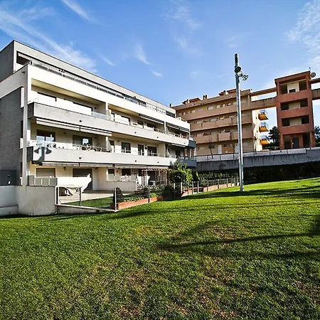 S Tramuntana Planet Costa Dorada Apartment
